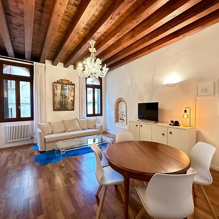 Tarvisium Luxury Apartment: Un'Oasi Di Eleganza トレヴィーゾ エクステリア 写真