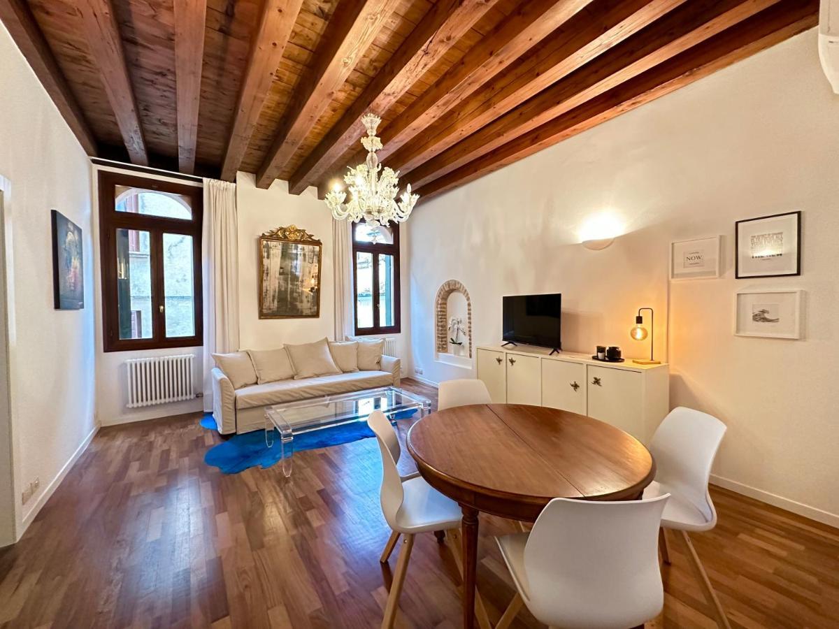 Tarvisium Luxury Apartment: Un'Oasi Di Eleganza トレヴィーゾ エクステリア 写真