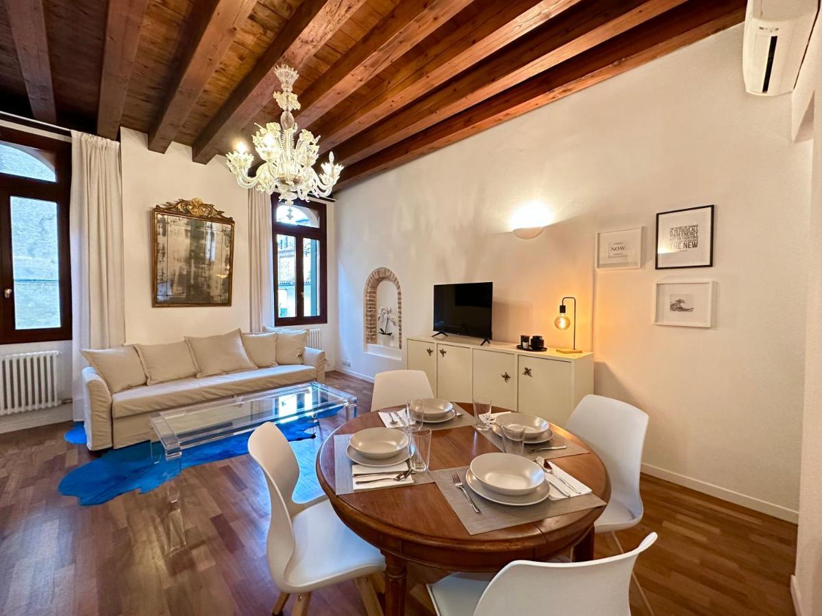 Tarvisium Luxury Apartment: Un'Oasi Di Eleganza トレヴィーゾ エクステリア 写真
